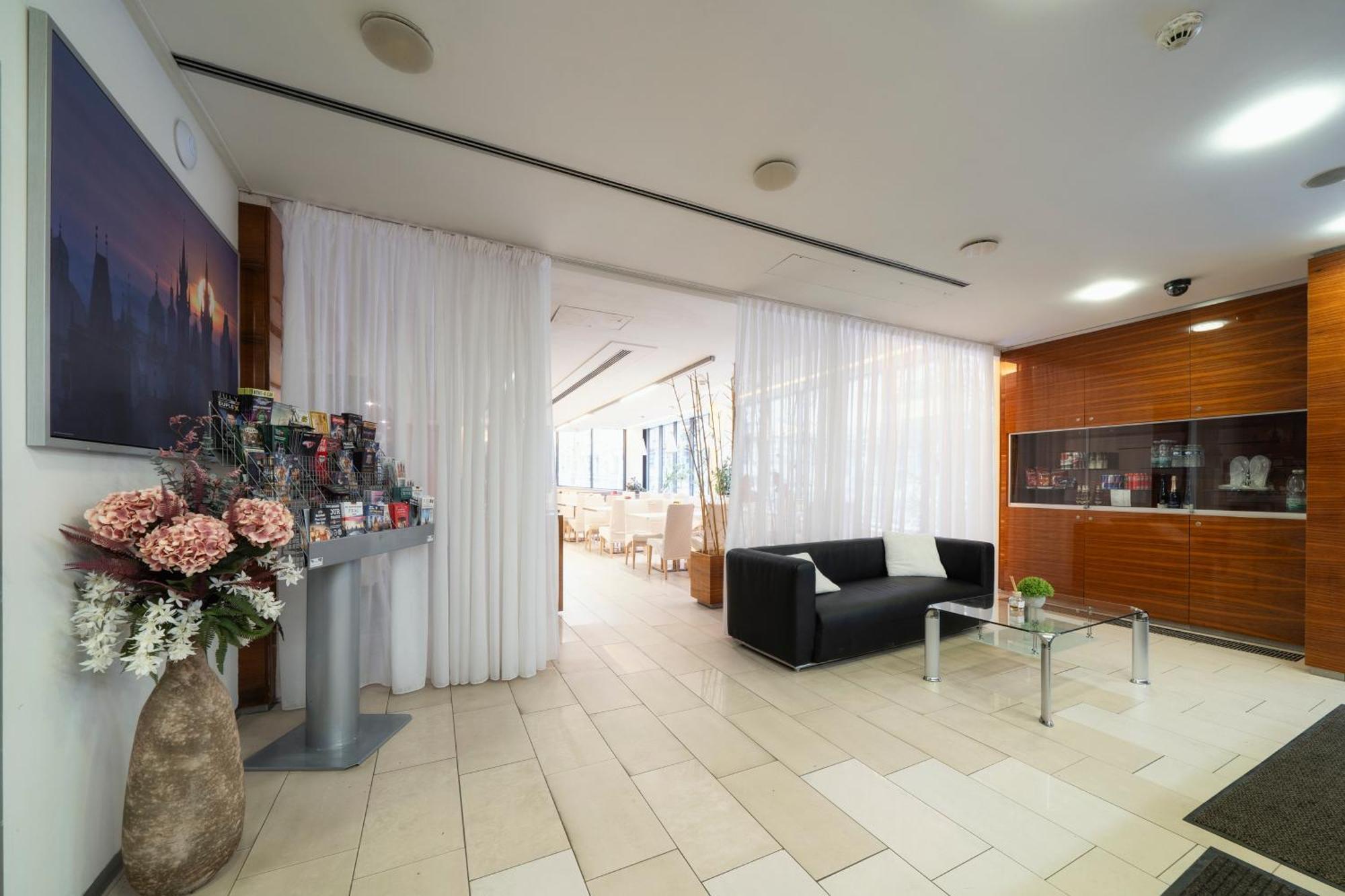 Hotel Ehrlich Praha Bagian luar foto